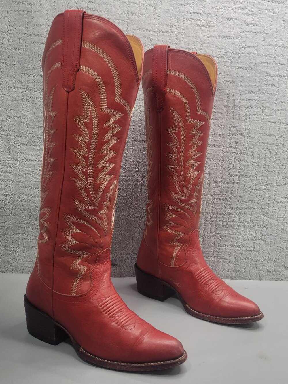 Tecovas The Abby Women's Size US 7.5B Crimson Cowhide Cowgirl Boots. - Picture 6 of 12